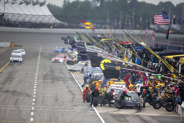 June 2018 Brooklyn Michigan Usa Kurt Busch Makes Pit Stop — Stock Photo, Image