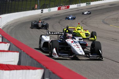 07 Temmuz 2018 - Newton, Iowa, ABD: Graham Rahal (15) uygulamaya izlemek için Iowa Mısır 300 Iowa Speedway Newton, Iowa, Amerika Birleşik Devletleri alır.