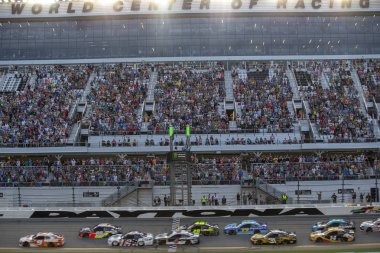 07 Temmuz 2018 - Daytona Beach, Florida, ABD: Nascar Mencs serisi almak Coke sıfır şeker 400 Daytona International Speedway Daytona Beach, Florida, için izlemek için.