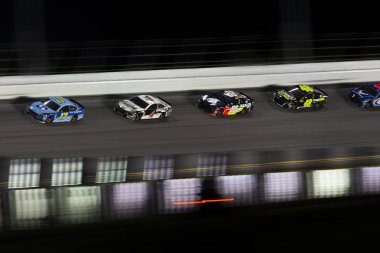 07 Temmuz 2018 - Daytona Beach, Florida, ABD: Ricky Stenhouse, Jr (17) yarışları sırasında Coke sıfır şeker 400 Daytona International Speedway Daytona Beach, Florida, köpek bacak aşağı.