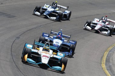 08 Temmuz 2018 - Newton, Iowa, ABD: Newton, Iowa Iowa Mısır 300 Iowa Speedway adlı sırasında pozisyon için Kolombiya savaşların Gabby Chaves (88).