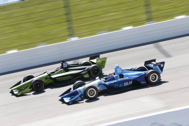 08 Temmuz 2018 - Newton, Iowa, ABD: Newton, Iowa Iowa Mısır 300 Iowa Speedway adlı sırasında pozisyon için Birleşik Arap Emirlikleri savaşların Ed Jones (10).