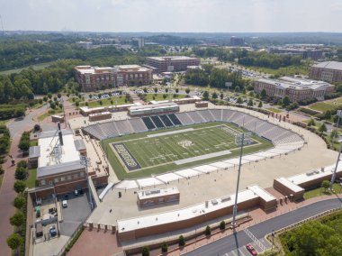Havadan görünümü Jerry Richardson stadyumun Kuzey Carolina Üniversitesi, Charlotte. Ana sayfa 49ers Uncc