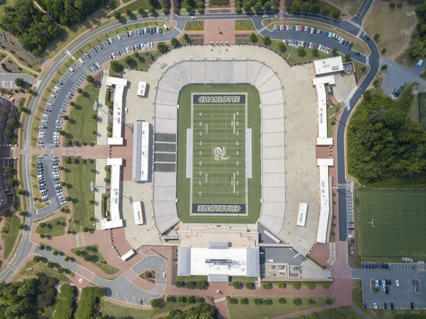 Havadan görünümü Jerry Richardson stadyumun Kuzey Carolina Üniversitesi, Charlotte. Ana sayfa 49ers Uncc