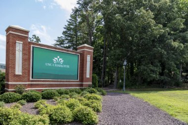University of North Carolina, Charlotte, olarak da bilinen Unc Charlotte, Charlotte, North Carolina, Amerika Birleşik Devletleri'nde bulunan devlet araştırma üniversitesidir. UNC Charlotte teklifler 23 doktora, 64 mastır ve 140 lisans programları 