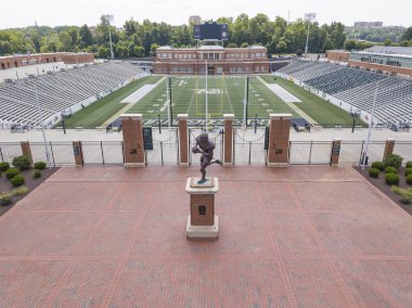 University of North Carolina, Charlotte, olarak da bilinen Unc Charlotte, Charlotte, North Carolina, Amerika Birleşik Devletleri'nde bulunan devlet araştırma üniversitesidir. UNC Charlotte teklifler 23 doktora, 64 mastır ve 140 lisans programları 