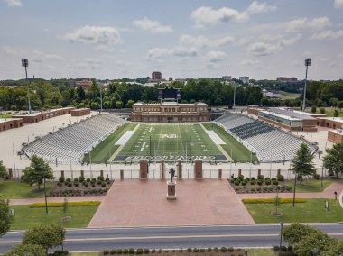 University of North Carolina, Charlotte, olarak da bilinen Unc Charlotte, Charlotte, North Carolina, Amerika Birleşik Devletleri'nde bulunan devlet araştırma üniversitesidir. UNC Charlotte teklifler 23 doktora, 64 mastır ve 140 lisans programları 