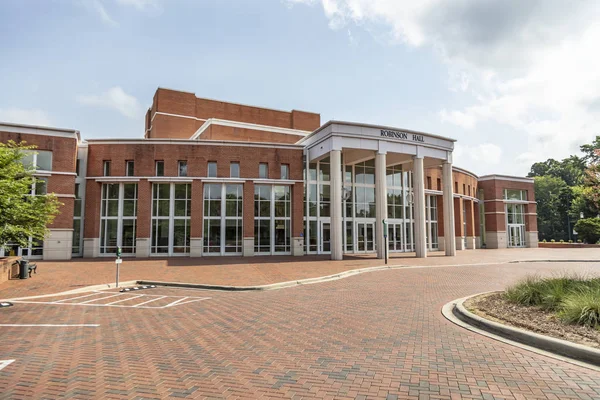 University of North Carolina, Charlotte, olarak da bilinen Unc Charlotte, Charlotte, North Carolina, Amerika Birleşik Devletleri'nde bulunan devlet araştırma üniversitesidir. UNC Charlotte teklifler 23 doktora, 64 mastır ve 140 lisans programları 