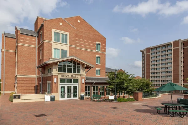 University of North Carolina, Charlotte, olarak da bilinen Unc Charlotte, Charlotte, North Carolina, Amerika Birleşik Devletleri'nde bulunan devlet araştırma üniversitesidir. UNC Charlotte teklifler 23 doktora, 64 mastır ve 140 lisans programları 