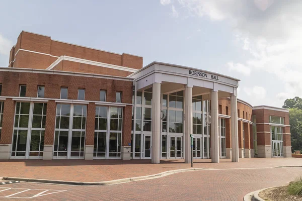 University of North Carolina, Charlotte, olarak da bilinen Unc Charlotte, Charlotte, North Carolina, Amerika Birleşik Devletleri'nde bulunan devlet araştırma üniversitesidir. UNC Charlotte teklifler 23 doktora, 64 mastır ve 140 lisans programları 