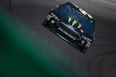 13 Temmuz 2018 - Sparta, Kentucky, ABD: Kurt Busch (41) uygulamaları Quaker State 400 Kentucky Speedway Sparta, Kentucky at için.