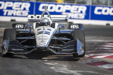 15 Temmuz 2018 - Toronto, Ontario, Ca: Fransa savaş pozisyon sırasında Honda Indy Toronto Toronto sokakları, Toronto, Ontario Simon Pagenaud (22).
