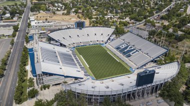 Lavell Edwards Stadyumu Brigham Young Üniversitesi (Byu) kampüste Provo, Utah, açık bir spor stadyum ve Byu Cougars ev alandır.