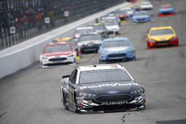 22 Temmuz 2018 - Loudon, New Hampshire, ABD: Aric Almirola (10) savaşlar sırasında Foxwoods Resort Casino 301 New Hampshire Motor Speedway, pozisyon Loudon, New Hampshire için.