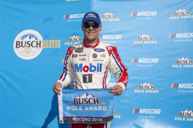 28 Temmuz 2018 - uzun gölet, Pennsylvania, ABD: Kevin Harvick (4) WINS Busch Pole ödül kaz açık havada 400 uzun gölet, Pennsylvania Pocono Raceway,.