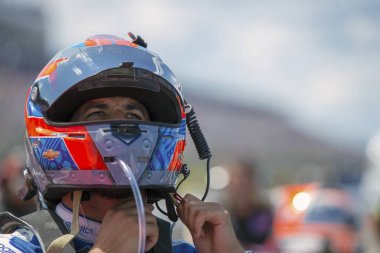 29 Temmuz 2018 - uzun gölet, Pennsylvania, ABD: Darrell Wallace, Jr (43) yarışları kaz açık havada 400 uzun gölet, Pennsylvania Pocono Raceway, zor üçgen ile.