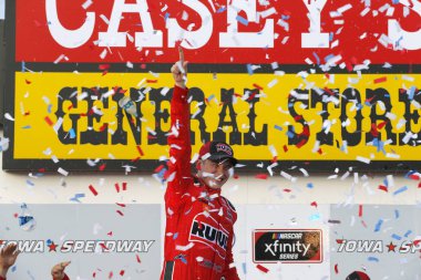 28 Temmuz 2018 - Newton, Iowa, ABD: Christopher Bell (20) wins bize hücresel 250 Iowa Speedway Newton, Iowa.