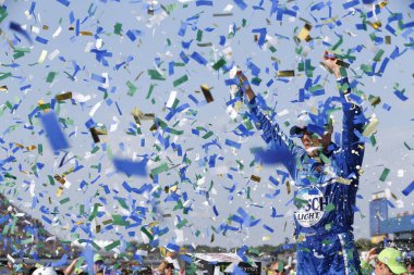 12 Ağustos 2018 - Brooklyn, Michigan, ABD: Kevin Harvick (4) WINS tüketicilerin enerji 400 Michigan International Speedway Brooklyn, Michigan.