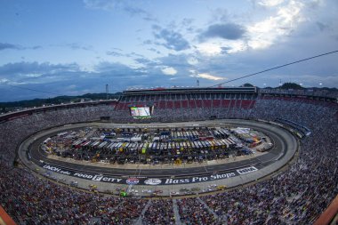 18 Ağustos 2018 - Bristol, Tennessee, ABD: Monster enerji Nascar Cup Serisi takım almak için Bass Pro dükkan Nra gece yarışı Bristol Motor Speedway Bristol, Tennessee, izlemek için.