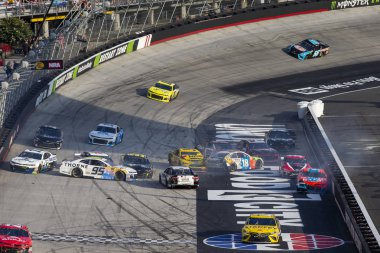 18 Ağustos 2018 - Bristol, Tennessee, ABD: Alan demet sonra enkaz Bass Pro dükkan Nra gece yarışı Bristol Motor Speedway Bristol, Tennessee, sırasında.