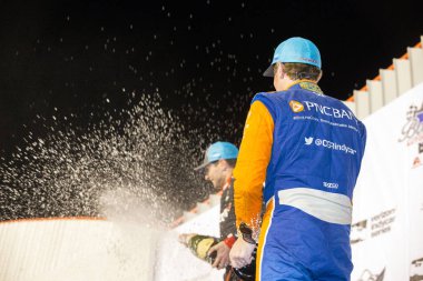 25 Ağustos 2018 - Madison, Illinois, ABD: irade gücü (12) Avustralya bitirir p1, p2, United States ve Yeni Zelanda p3 Bommarito Otomotiv grubu 500 ağ geçidi Motorsports Park Madison Scott Dixon (9) Alexander Rossi (27)