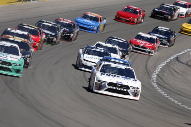 15 Eylül 2018 - Las Vegas, Nevada, ABD: Cole Custer (00) yarışları Dc güneş 300 Las Vegas, Nevada Las Vegas Motor Speedway, dört fırsatta aracılığıyla.
