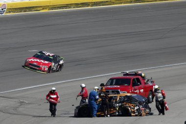 16 Eylül 2018 - Las Vegas, Nevada, ABD: Güney noktası 400 Las Vegas, Nevada Las Vegas Motor Speedway, dört fırsatta kapalı aracılığıyla Jamie Mcmurray (1) çöküyor.