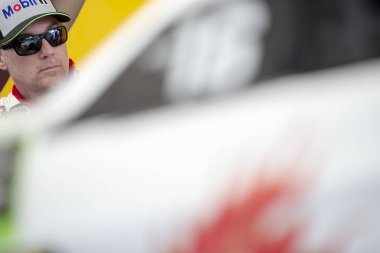 15 Eylül 2018 - Las Vegas, Nevada, ABD: Kevin Harvick (4) alır Güney noktası 400, Las Vegas, Nevada Las Vegas Motor Speedway için uygulamaya izlenecek almaya hazır.