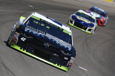 16 Eylül 2018 - Las Vegas, Nevada, ABD: Las Vegas, Nevada'da sırasında Güney noktası 400, Las Vegas Motor Speedway yarış arabasının ön streç aşağı getiriyor Kyle Larson (42).
