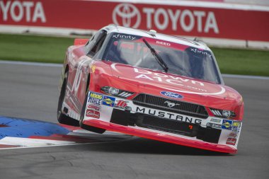 27 Eylül 2018 - Concord, Kuzey Carolina, ABD: Ryan Reed (16) uygulamaları için tedavi 200 Charlotte Motor Speedway Concord, Kuzey Carolina, sürücü için.