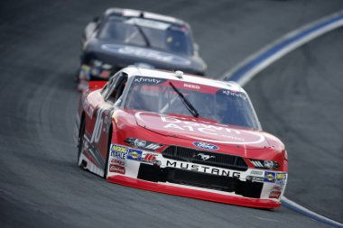 29 Eylül 2018 - Concord, Kuzey Carolina, ABD: Ryan Reed (16) yarışları için tedavi 200 Charlotte Motor Speedway Concord, Kuzey Carolina, sürücü 14 fırsatta sahadan aracılığıyla.
