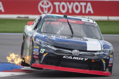 27 Eylül 2018 - Concord, Kuzey Carolina, ABD: Brandon Jones (19) uygulamaları için tedavi 200 Charlotte Motor Speedway Concord, Kuzey Carolina, sürücü için.