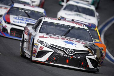 30 Eylül 2018 - Concord, Kuzey Carolina, ABD: Daniel Suarez (19) rağmen sahadan 14 Amerika banka Roval 400 Charlotte Motor Speedway Concord, Kuzey Carolina, turn yarışları.