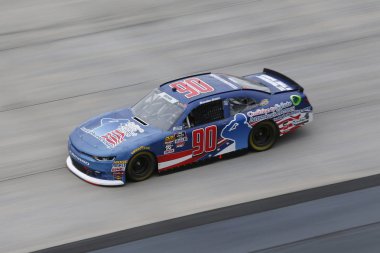 05 Ekim 2018 - Dover, Delaware, Amerika Devletleri: Brandon Brown (90) alır pratik Bar Harbor'da 200 Dover International Speedway Dover, Delaware'de için izlemek için.