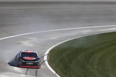 20 Ekim 2018 - Kansas City, Kansas, Amerika Birleşik Devletleri: Kansas City, Kansas sırasında Kansas piyango 300 Kansas Speedway, döner aracılığıyla arabasını getiriyor Christopher Bell (20).