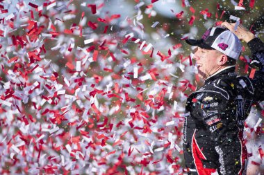 20 Ekim 2018 - Kansas City, Kansas, Amerika Birleşik Devletleri: John Hunter Nemechek (42) WINS Kansas piyango 300 Kansas Speedway Kansas City, Kansas.
