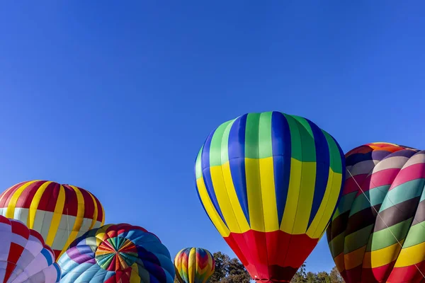 Los Aficionados Disfrutan Lanzamiento Globos Festival Local —  Fotos de Stock