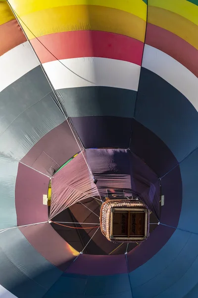 Fans Genieten Van Lancering Van Een Ballon Een Lokale Festival — Stockfoto