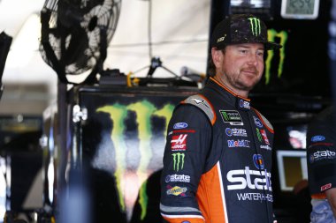 02 Kasım 2018 - Ft Worth, Teksas, ABD: 02 Kasım 2018 - Ft Worth, Teksas, ABD: Kurt Busch (41) dışarı asmak garajda antrenman sırasında Aaa Texas 500 ft Worth, Teksas Teksas Motor Speedway için.