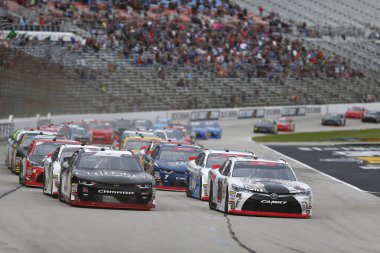 03 Kasım 2018 - Ft Worth, Teksas, ABD: Christopher Bell (20) savaşlar sırasında O'Reilly Auto parçaları Challenge Teksas Motor Speedway adlı konumda Ft. Worth, Teksas için.