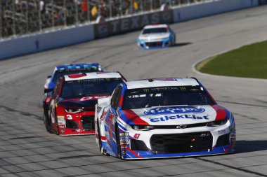 04 Kasım 2018 - Ft Worth, Teksas, ABD: Aj Allmendinger (47) savaşlar aracılığıyla Ft. Worth, Teksas Teksas Motor Speedway, Aaa Texas 500 sırasında pozisyon için döner.