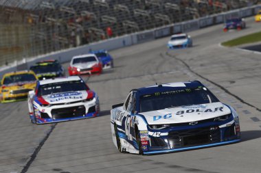 04 Kasım 2018 - Ft Worth, Teksas, ABD: Kyle Larson (42) savaşlar aracılığıyla Ft. Worth, Teksas Teksas Motor Speedway, Aaa Texas 500 sırasında pozisyon için döner.