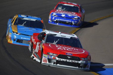 10 Kasım 2018 - Avondale, Arizona, ABD: Ryan Reed (16) getiriyor arabasını döner Whelen güvenilir sırasında üzerinden gerçekleştirmek 200 ISM Raceway Avondale, Arizona.