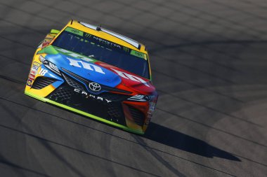 November 11, 2018 - Avondale, Arizona, USA: Kyle Busch (18) races during the Can-Am 500(k) at ISM Raceway in Avondale, Arizona. clipart