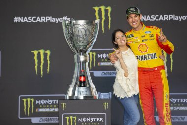18 Kasım 2018 - Homestead, Florida, ABD: Joey Logano (22) WINS Monster enerji Nascar Kupası serisi Şampiyonası'nda Homestead-Miami Speedway Homestead, Florida.