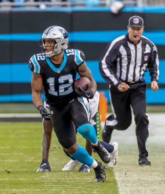 25 Kasım 2018 - Dj Moore (12) Bank Of America Stadyumu Charlotte, NC ziyaret Seattle Seahawks karşı oynamaktadır. Panthers Seahawks, 30-27 kaybetmek.  