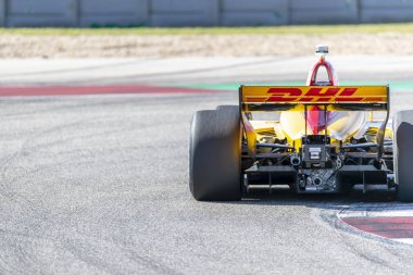 Ryan Hunter-Reay (28) Amerika Birleşik Devletleri'nin uygulamaları sırasında döner devre Of Americas Austin, Teksas, IndyCar bahar Test için geçer.