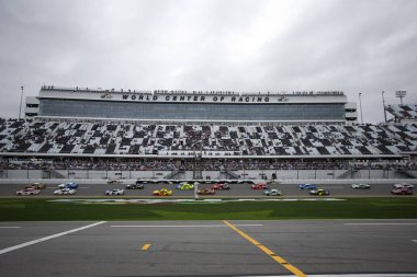 10 Şubat 2019 - Daytona Beach, Florida, ABD: Monster enerji Nascar Cup Serisi alır Advance Auto parçaları çatışma Daytona International Speedway Daytona Beach, Florida, için izlemek için.