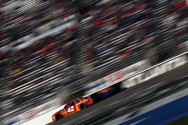 NASCAR: 24 de febrero pliegues de honor QuikTrip 500 —  Fotos de Stock