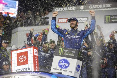 Nascar: Nisan 13 Toyota Sahipleri 400